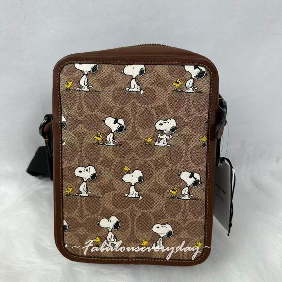 Coach X Peanuts Men's Sullivan Crossbody Bag With Snoopy Print In Tan CBK48 NWT - Picture 3 of 9